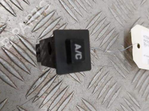 Used Switch Switch NISSAN PATROL GR IV (Y60, GR) 2.8 TD (Y60A) (116 hp) 24854152 24854152