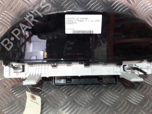 Used Instrument cluster TOYOTA YARIS (_P9_) 1.33 VVT-i (NSP90_, NSP90R) (100 hp) 23716038