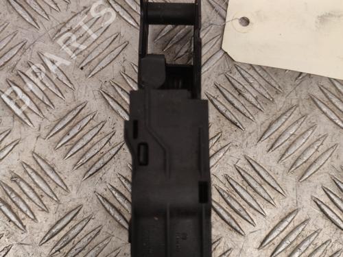 Hood lock VW PASSAT B6 (3C2) 2.0 TDI | BP23736733C133 