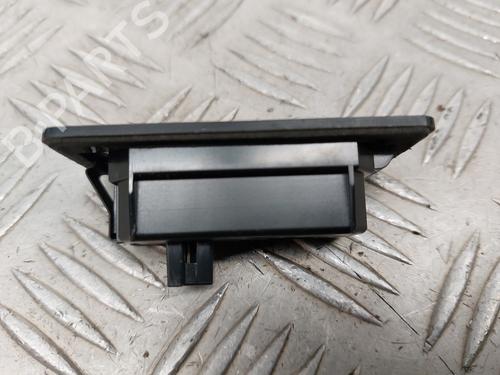 licence-plate-light-bmw-1-f40-2019-23747515 main image