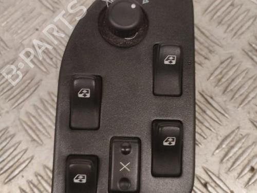 Used Left front window switch RENAULT SAFRANE II (B54_) 2.5 20V (B54F) (165 hp) 23744440