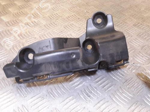 Used Rear bumper bracket PEUGEOT 308 II (LB_, LP_, LW_, LH_, L3_) 1.6 HDi 100 (99 hp) 23657442