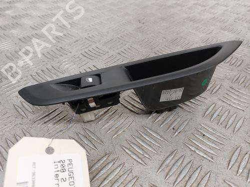 Used Right rear window switch Right rear window switch PEUGEOT 208 II (UB_, UP_, UW_, UJ_) 1.2 PureTech 100 (101 hp) 23747929 23747929
