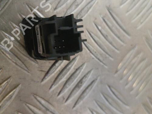 switch-renault-zoe-bfm_-2012-24853249 main image