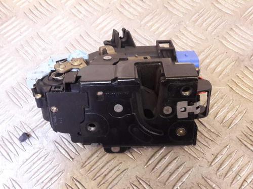 Serrure avant gauche SKODA OCTAVIA II (1Z3) 1.9 TDI (105 hp) 23715540
