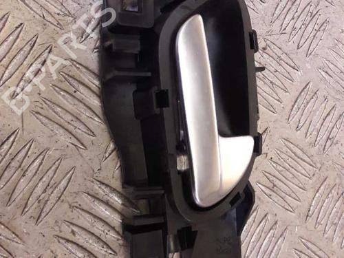 Used Rear right interior door handle Rear right interior door handle 23725007 23725007