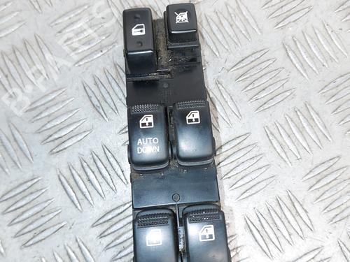 Used Left front window switch HYUNDAI TUCSON (JM) 2.0 CRDi All-wheel Drive (113 hp) 31625096