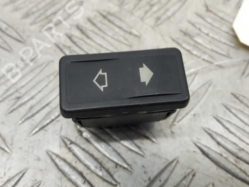 Used Right front window switch Right front window switch CITROËN ZX (N2) 1.6 i (88 hp) 23658909 23658909