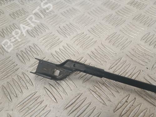 Used Front windshield wiper arm Front windshield wiper arm 30658740 30658740
