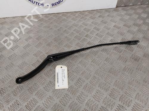 Used Front windshield wiper arm OPEL CORSA E (X15) 1.4 (08, 68) (90 hp) 23745112
