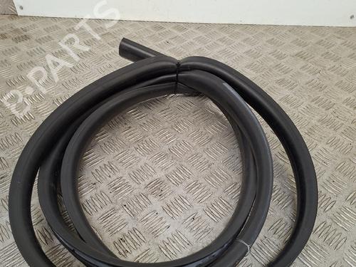 Used Rubber door seal Rubber door seal RENAULT TWINGO II (CN0_) 1.5 dCi (CN0E) (64 hp) 36150647 36150647