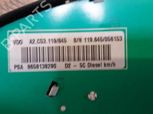 Used Instrument cluster Instrument cluster PEUGEOT 407 (6D_) 2.0 HDi 135 (6DRHRH, 6DRHRE, 6DRHRG, 6DRHRJ) (136 hp) 23715812 23715812