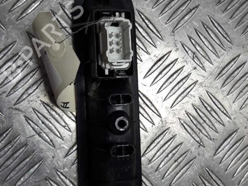 Used Left rear window switch Left rear window switch RENAULT SCÉNIC II (JM0/1_) 1.5 dCi (JM02, JM13) (101 hp) 23716701 23716701