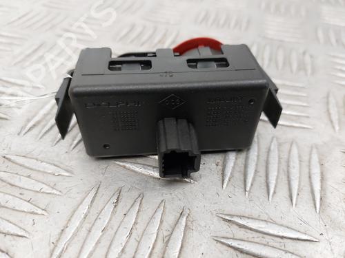 Used Warning switch Warning switch RENAULT CLIO III (BR0/1, CR0/1) 1.6 16V (BR09, BR0T, CR09, CR0T) (88 hp) 29323531 29323531
