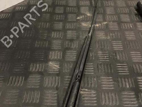 front-windshield-wiper-arm-renault-clio-iii-br01-cr01-2005-2006-2007-2008-2009-2010-2011-2012-2013-2014-23714643 main image