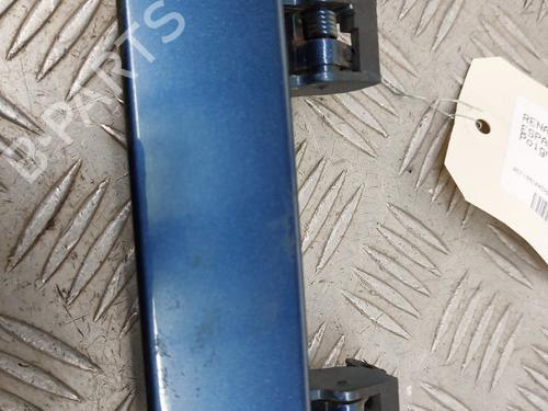 Used Rear left exterior door handle RENAULT ESPACE II (J/S63_) 2.1 TD (J633, J634, J/S635, J/S63D) (88 hp) 25259535