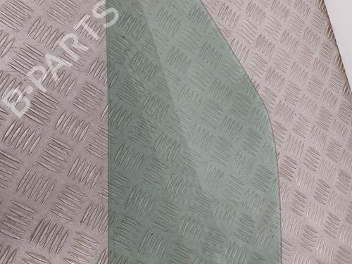 Used Front right quarter glass Front right quarter glass IVECO DAILY III Van 35 S 9 V (90 hp) 23713384 23713384