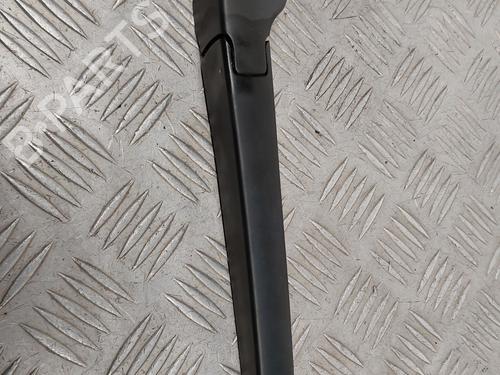 Used Rear windshield wiper arm VW POLO V (6R1, 6C1) 1.6 TDI (90 hp) 23748233