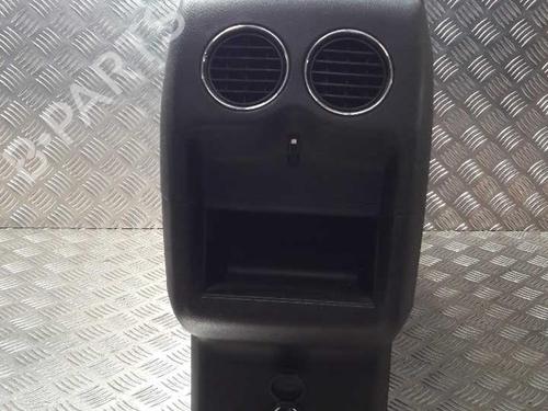 Used Armrest / Center console Armrest / Center console PEUGEOT 3008 I MPV (0U_) 1.6 HDi (114 hp) 23716414 23716414
