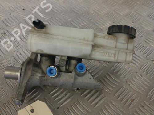 Used Brake master cylinder RENAULT MEGANE III Hatchback (BZ0/1_, B3_) 1.5 dCi (106 hp) 24853190