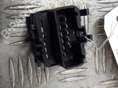 Used Right front window switch Right front window switch RENAULT LAGUNA II (BG0/1_) 1.9 dCi (107 hp) 23735414 23735414