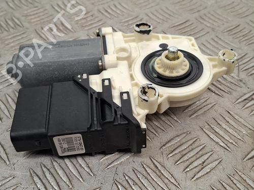 Used Right rear window motor Right rear window motor VW BORA I (1J2) 1.9 TDI (130 hp) 36453568 36453568