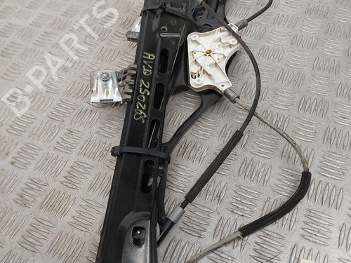 Vindusheismekanisme høyre foran MERCEDES-BENZ E-CLASS (W211) E 500 (211.070) (306 hp) 32135269