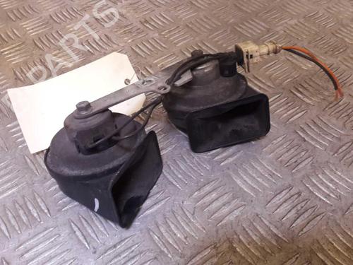Used Horn RENAULT CLIO III (BR0/1, CR0/1) 1.5 dCi (BR17, CR17) (86 hp) 23657598