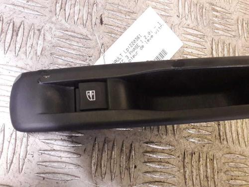 Left rear window switch RENAULT SCÉNIC III (JZ0/1_) 2.0 16V (JZ0G, JZ0P, JZ1E, JZ1P) | BP23727247I29 - Image 2