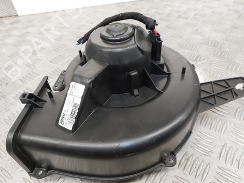 Heater blower motor SEAT IBIZA IV (6J5, 6P1) 1.9 TDI | BP23745153M62 