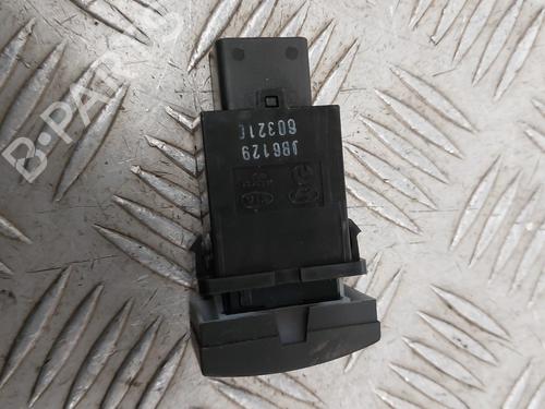 Switch HYUNDAI TUCSON (JM) 2.0 CRDi All-wheel Drive | BP31629619I30 