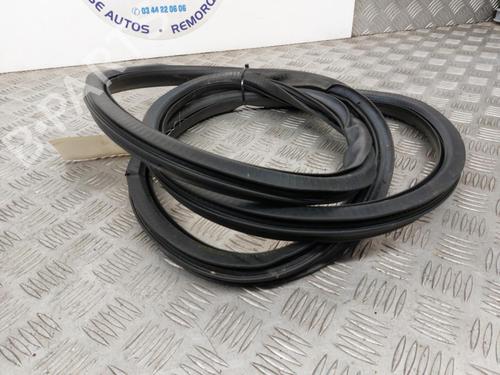 rubber-door-seal-seat-ibiza-iv-6j5-6p1-2008-2009-2010-2011-2012-2013-2014-2015-2016-2017-23737139 main image