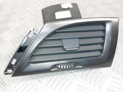 Used Air vent RENAULT MEGANE III Grandtour (KZ0/1) 1.5 dCi (KZ09, KZ0D, KZ1G, KZ29, KZ14, KZ1W, KZ10, KZ1F,... (110 hp) 29336369