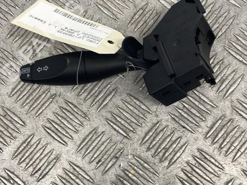 Used Switch Switch FORD MONDEO III Turnier (BWY) 1.8 16V (110 hp) 32405838 32405838