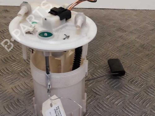 Used Fuel pump RENAULT MEGANE II (BM0/1_, CM0/1_) 1.5 dCi (BM1E, CM1E) (106 hp) 23657021