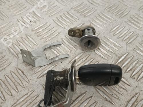 Used Ignition barrel RENAULT TWINGO I (C06_) 1.2 (C066, C068) (58 hp) 32404526