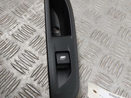 Used Right rear window switch Right rear window switch PEUGEOT 208 II (UB_, UP_, UW_, UJ_) 1.2 PureTech 100 (101 hp) 30274577 30274577