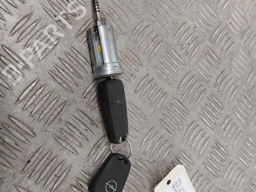 Used Ignition barrel OPEL MERIVA A MPV (X03) 1.7 CDTI (E75) (100 hp) 30127828