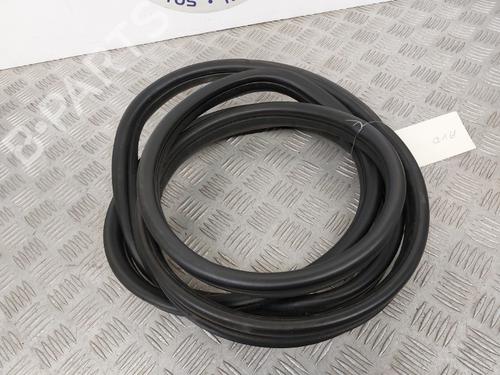 Used Rubber door seal Rubber door seal PEUGEOT 206 Hatchback (2A/C) 1.4 16V (88 hp) 23746210 23746210