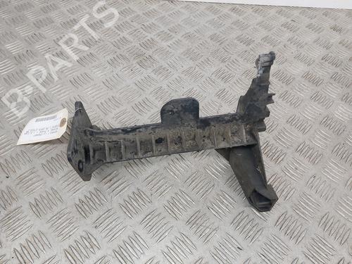 Used Rear bumper bracket RENAULT MEGANE IV Hatchback (B9A/M/N_) 1.6 dCi 130 (B9A4) (130 hp) 31074979