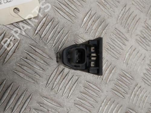 Éclairage de plaque d'immatriculation Éclairage de plaque d'immatriculation RENAULT CLIO III (BR0/1, CR0/1) 1.5 dCi (C/BR0G, C/BR1G) (68 hp) 23658953 23658953