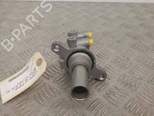 brake-master-cylinder-citroen-jumpy-iii-van-v_-2016-29052487 main image