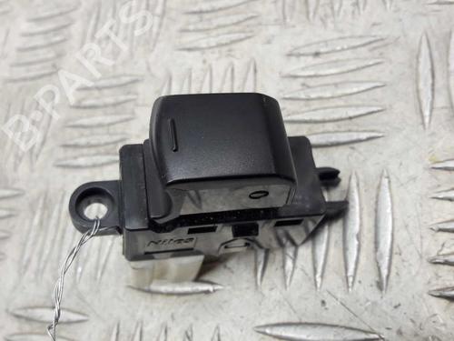 Used Right rear window switch NISSAN NOTE (E12) 1.2 (80 hp) 23736653