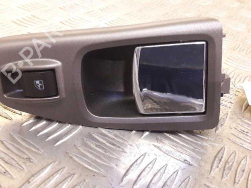 Used Rear left interior door handle LANCIA MUSA (350_) 1.9 D Multijet (350.AXC1A) (101 hp) 23656251