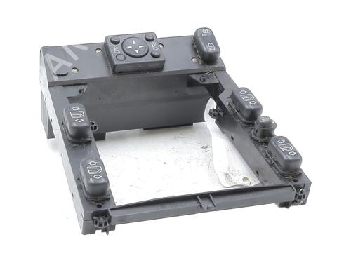 Used Left front window switch MERCEDES-BENZ M-CLASS (W163) ML 270 CDI (163.113) (163 hp) 28797969