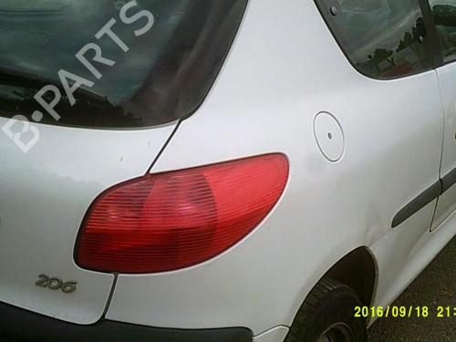 Right headlight PEUGEOT 206 Hatchback (2A/C) 1.1 i | BP24242403C29 