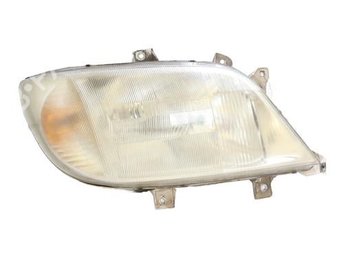 Used Right headlight MERCEDES-BENZ SPRINTER 3-t Van (B903) 308 CDI (903.661, 903.662, 903.663) (82 hp) 31218031