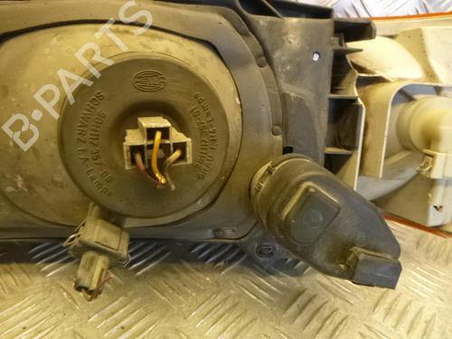 Used Right headlight Right headlight VW TRANSPORTER T4 Van (70A, 70H, 7DA, 7DH) 2.5 TDI (102 hp) 24240598 24240598