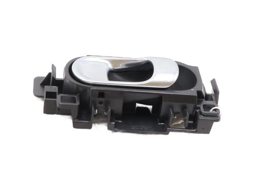 Used Front left interior door handle Front left interior door handle CITROËN C4 CACTUS 1.6 HDi 90 (92 hp) 31950587 31950587