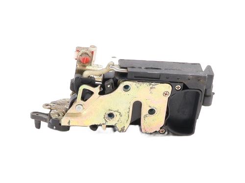 Fechadura trás esquerda SSANGYONG REXTON / REXTON II (GAB_) 2.7 Xdi (163 hp) 31811278